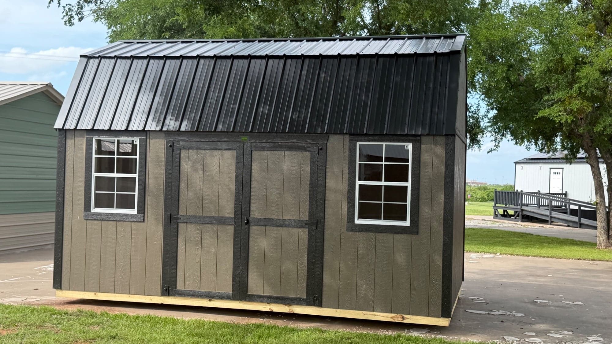10x16 Side Lofted Barn